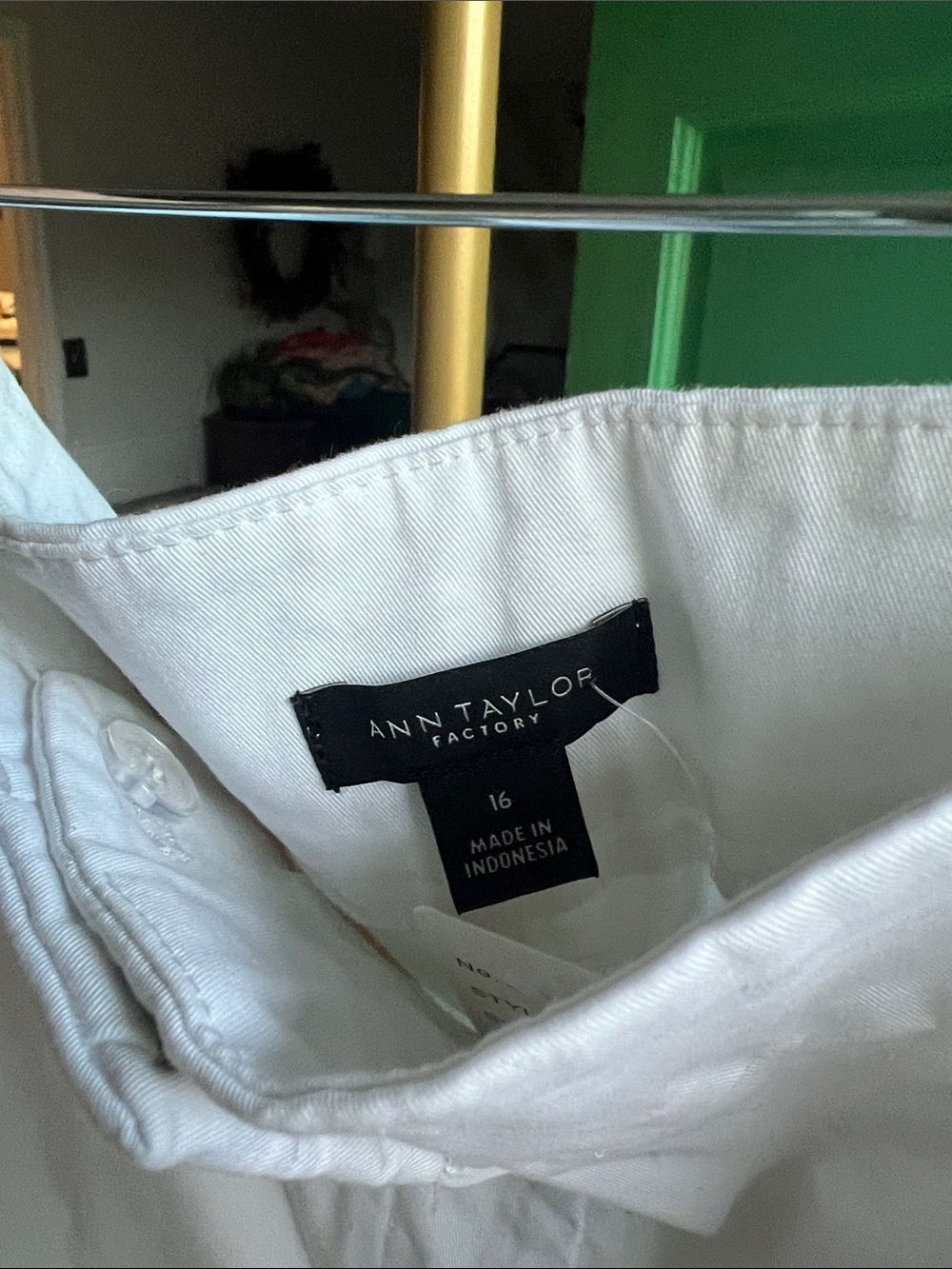Ann Taylor white cotton pant size 16 - Picture 2 of 4